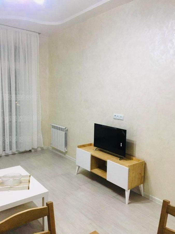 Tameo Apartment Батуми Екстериор снимка